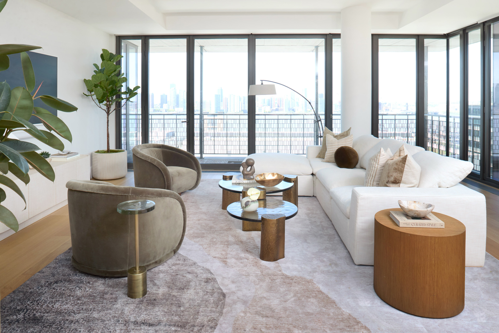 HUDSON SQUARE ORGANIC MODERN